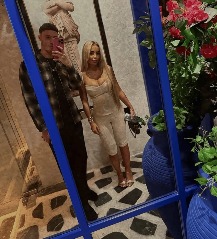 帕爾默女友霍爾德祈禱兩人同赴世界杯 帕爾默女友霍爾德祈禱兩人同赴世界杯