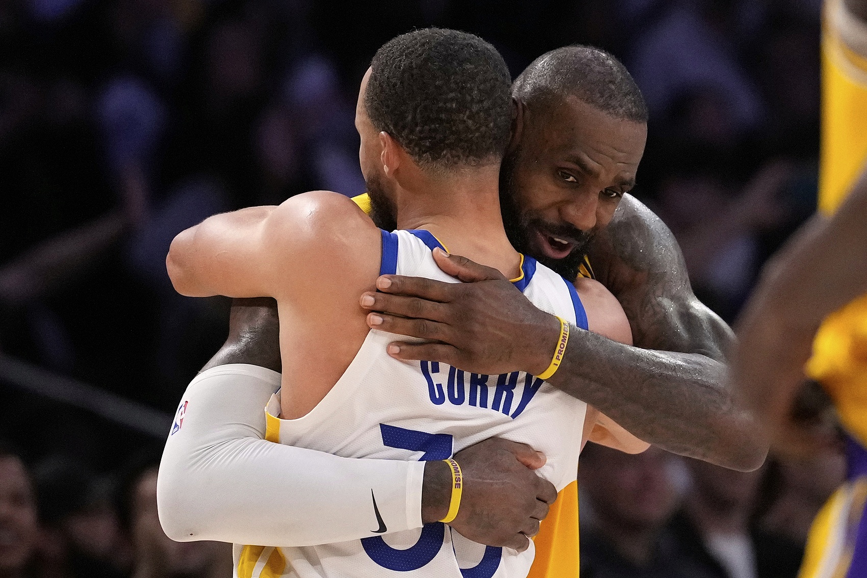 詹庫(kù)末路英雄 傷病潮下獨(dú)扛殘陣