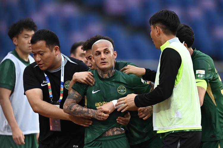 米特里策停賽五場代價慘重 浙江隊進攻體系崩塌客場三球完敗 米特里策停賽五場代價慘重 浙江隊進攻體系崩塌客場三球完敗