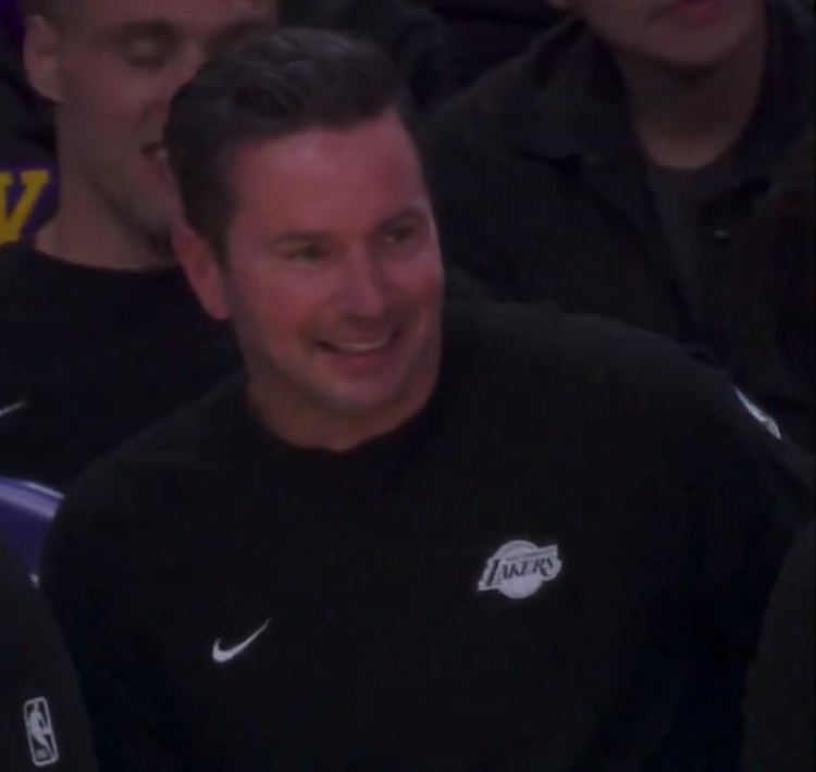 雷迪克賽前罕見展露笑容 湖人收官戰(zhàn)心態(tài)輕松