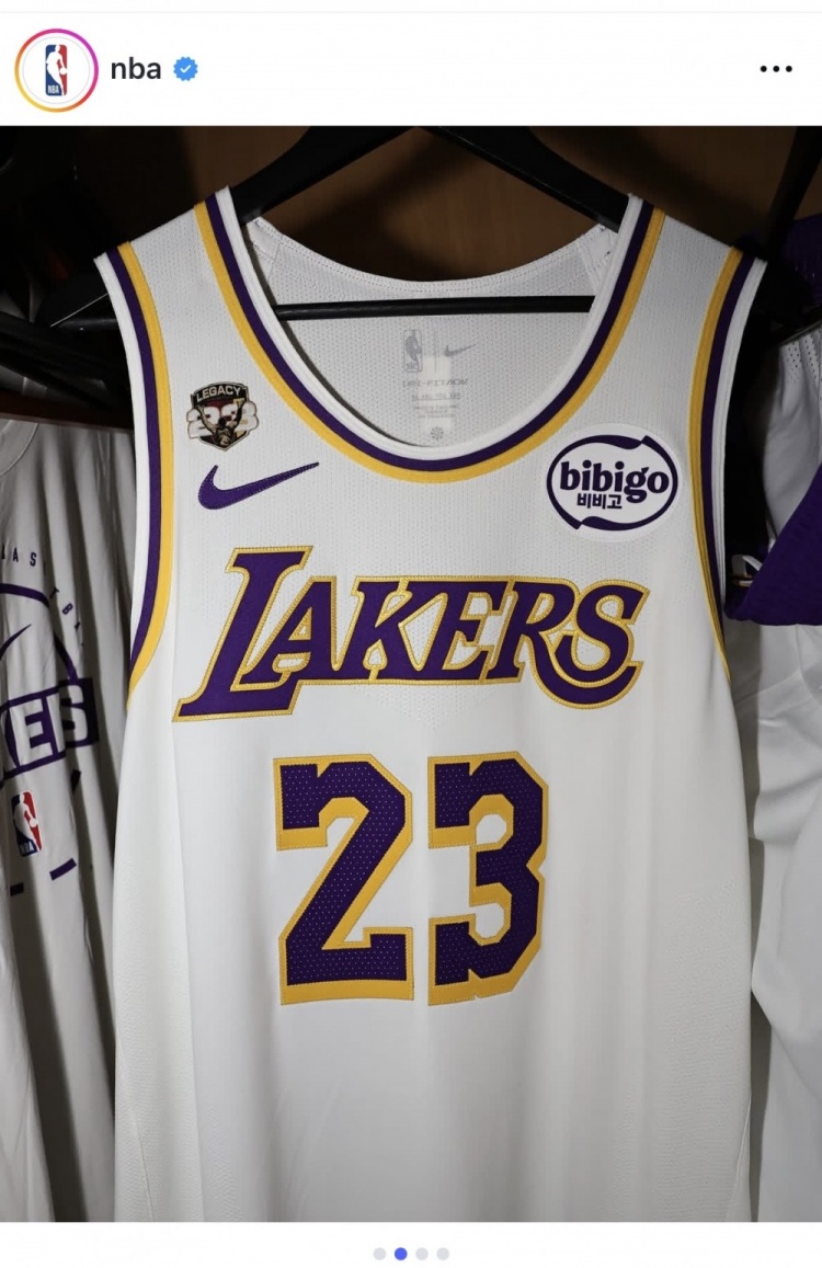 詹姆斯常規(guī)賽收官戰(zhàn)身披紀(jì)念補(bǔ)丁球衣 轉(zhuǎn)發(fā)社媒致敬生涯第23季