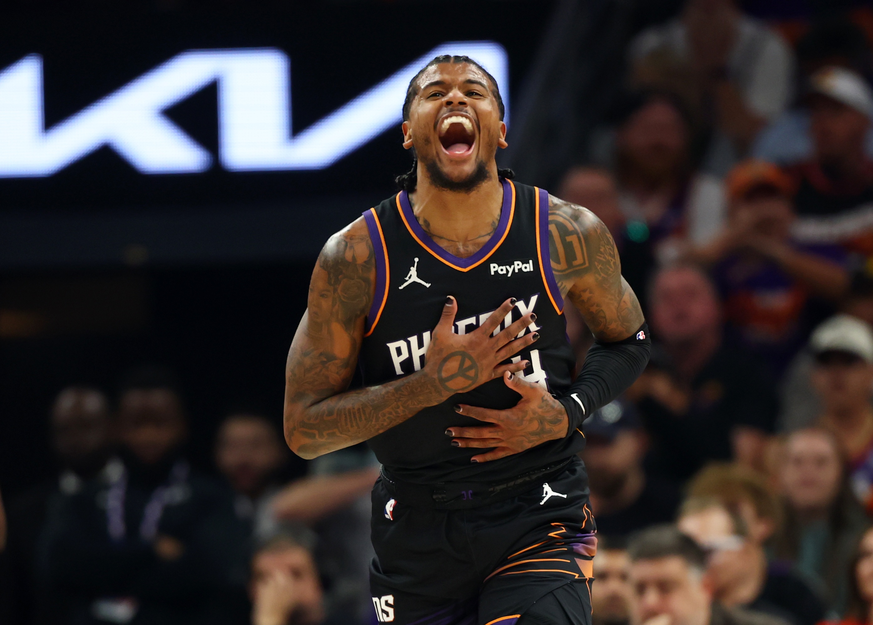 太陽無限換防鎖死庫追擋拆 格林36分送勇士出局