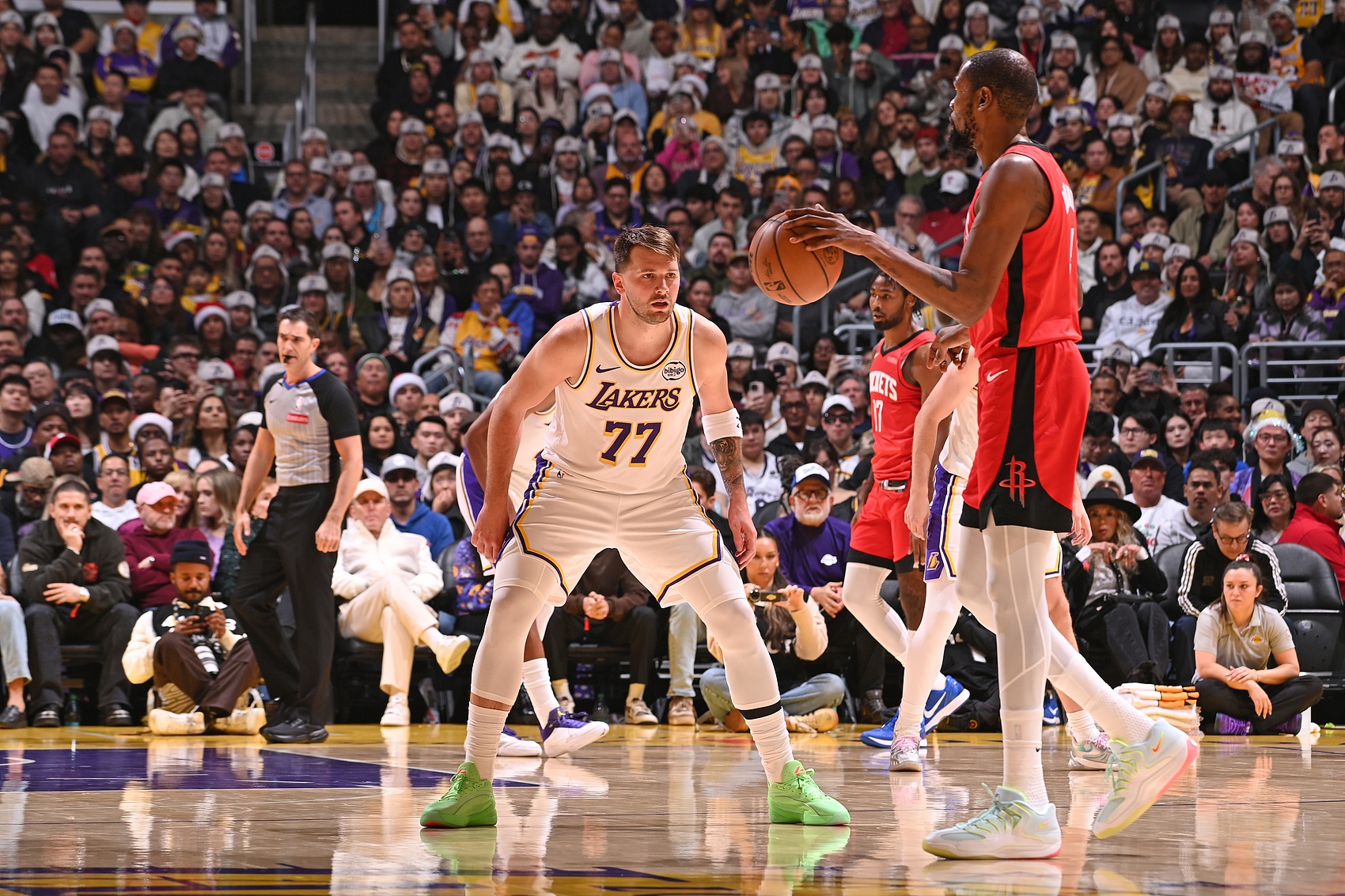 醫(yī)學(xué)專家預(yù)測(cè)杜蘭特周三復(fù)出 東契奇目標(biāo)瞄準(zhǔn)次輪