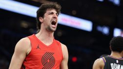 [騰訊全場集錦]??開拓者險勝太陽 阿夫迪亞41+7+12 杰倫·格林35分 布克22分